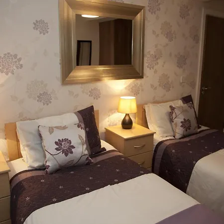 Arch House B&B & Apartments-2
